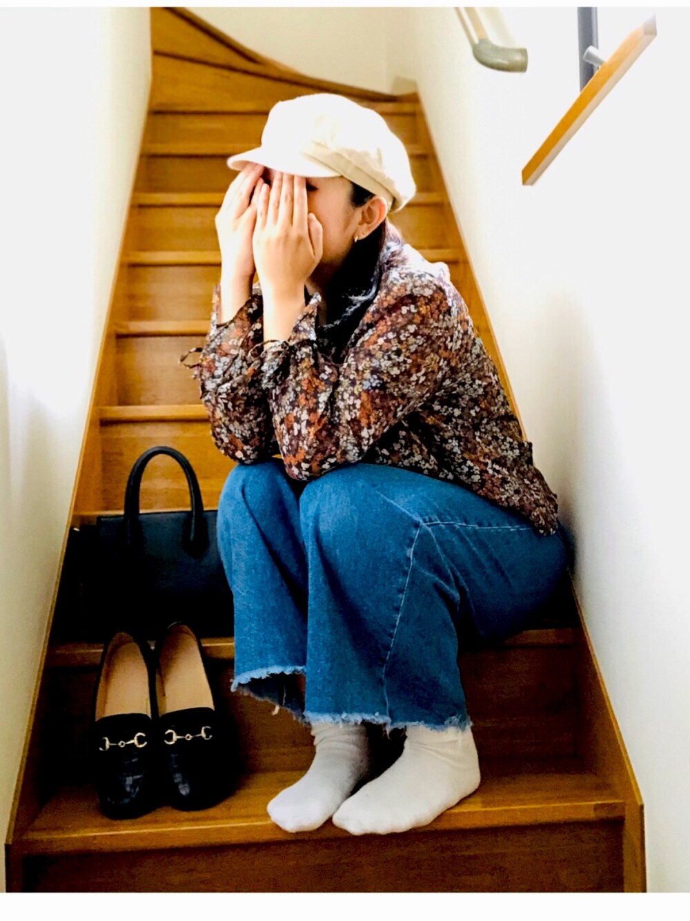 「秋コーデ、秋服準備はじめました、シースルー、秋色、ローファー、ワイドデニム、キャスケット、ラクチンコーデ」｜「ZARAのアイテム（トップス、その他）」を使った、azzzuさん（レディース・160cm）の秋コーディネートの1枚目の写真