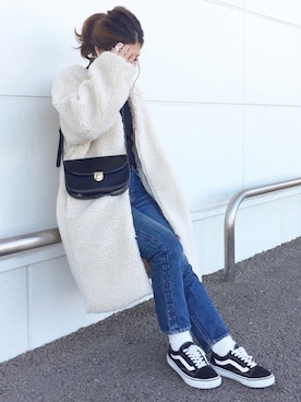 「ADAM ET ROPE'（アダムエロペ）のラウンドクロスボディーバッグ（ショルダーバッグ）」を使った、𝕂𝔼𝕀𝕂𝕆さん（レディース・160cm）の冬コーディネート