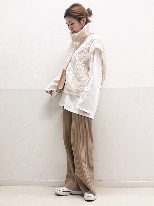 𝕂𝔼𝕀𝕂𝕆 Dholic Styleのベストを使ったコーディネート Wear