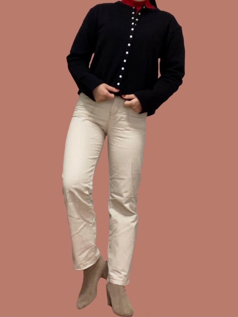 「ootd、冬コーデ、オトナカジュアル、agnes b.、UNIQLO、GRL、カーディガン、ショートブーツ、今日のコーデ」｜「agnes b.のM001 CARDIGAN カーディガンプレッション（カーディガン/ボレロ、ブラック系）」を使った、Naさん（レディース・163cm）の冬コーディネートの1枚目の写真