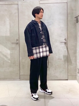 「MONKEY TIME（モンキータイム）のアイテム（デニムジャケット）」を使った、大谷和宏さん（メンズ・175cm）の冬コーディネート