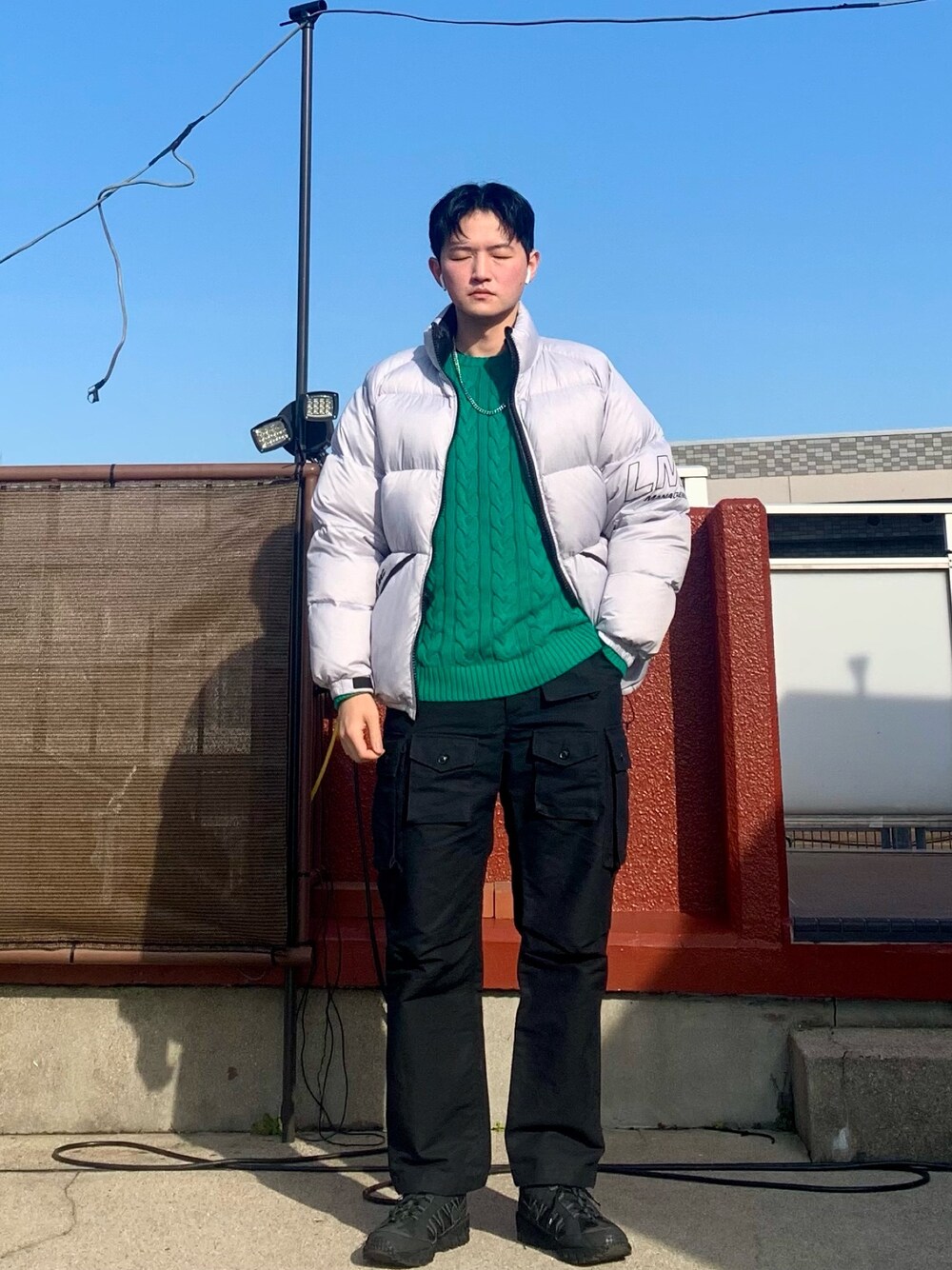 グリーンニット トップス 韓国男子 トレンド感 かっこいい ニット/セーター(グリーン系)を使った「韓国ブランド」の