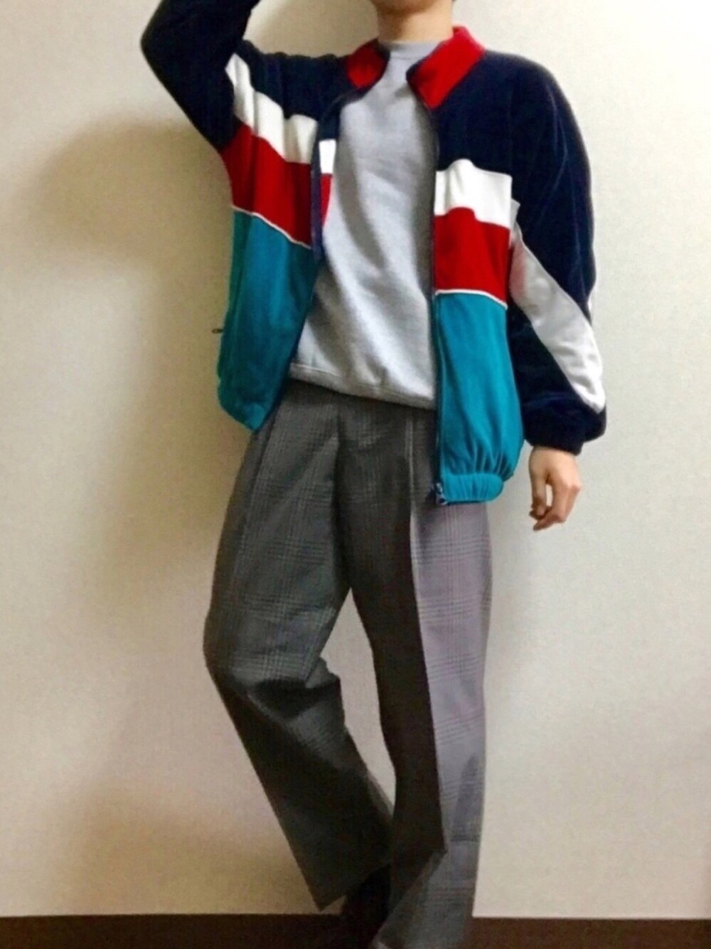 「春、春コーデ、休日スタイル、カジュアル、カジュアルコーデ、チェックパンツ、古着、古着MIX、古着コーデ、いいね、save、フォローお願いします🤑」｜「usedのアイテム（ジャケット/アウター、その他）」を使った、もきおさん（メンズ・170cm）の春コーディネートの1枚目の写真