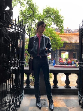 「Saint Laurent（サンローラン）のアイテム（トップス）」を使った、穎川ゆうきさん（メンズ・175cm）の春コーディネート