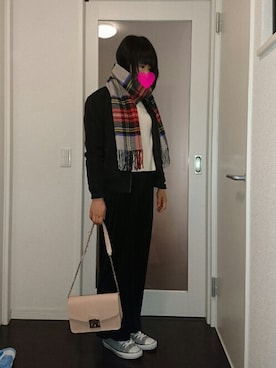 「index（インデックス）のトラッドチェックストール（ストール/ショール、グレー系）」を使った、まいmamaさん（レディース・162cm）の冬コーディネート