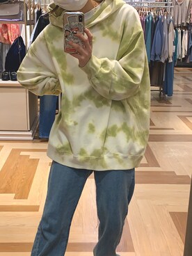 「アイテム（パーカー、グリーン系）」を使った、たばさんさん（レディース・157cm）の春コーディネート