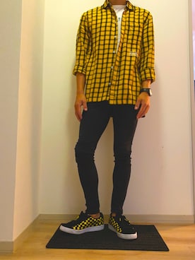 「Guess（ゲス）のアイテム（シャツ/ブラウス）」を使った、TAIGA  さん（メンズ・169cm）の春コーディネート