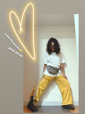 「R.R.G.S（アールアールジーエス）のアイテム」を使った、Venus T 🖤さん（レディース・157cm）の秋コーディネート