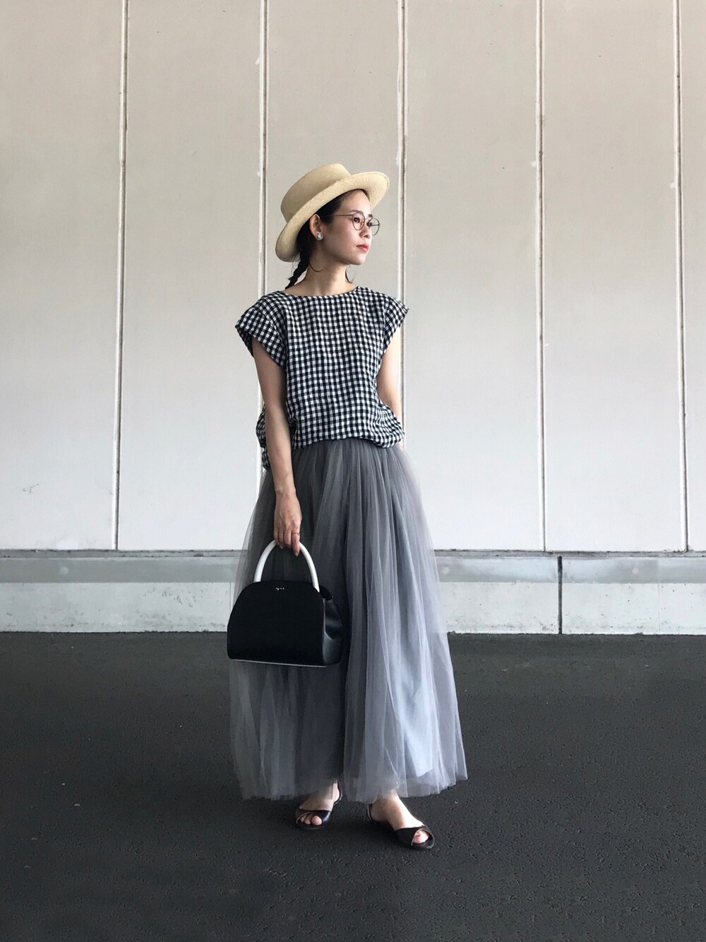 「ギンガムチェック、URBAN RESEARCH、サニーレーベル、チュールスカート、thevirgnia、ハンドバッグ、agnes b.、ママファッション、アニエスベー、低身長」｜「URBAN RESEARCH Sonny Labelのバックリボンリネンブラウス（シャツ/ブラウス、その他）」を使った、yukiさん（レディース・152cm）の春コーディネートの1枚目の写真