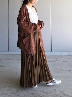 「ケーブルカーディガン」｜「アイテム（スリッポン）」を使った、yukiさん（レディース・152cm）の秋コーディネート