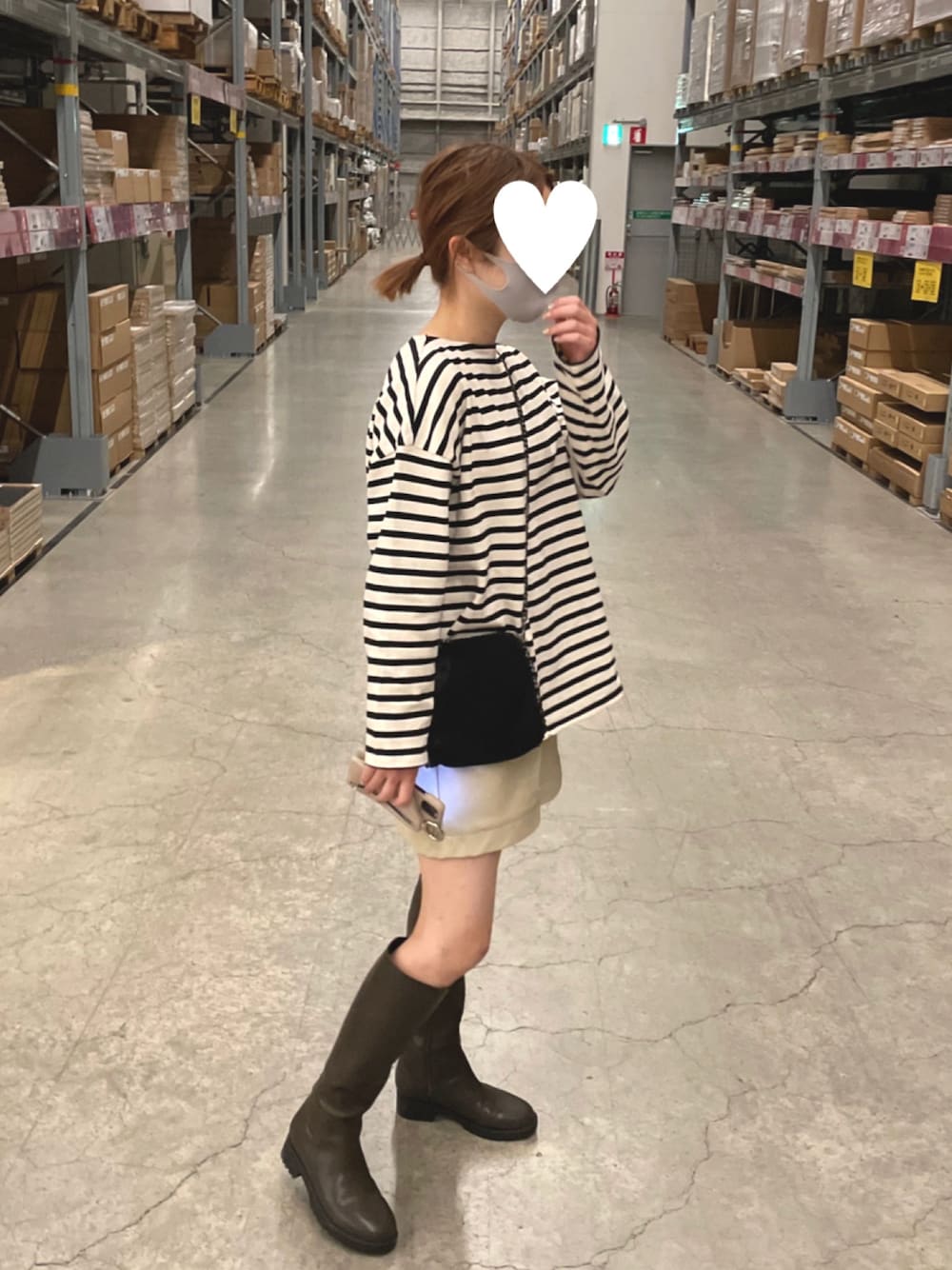 「mystic、ロングブーツ、ボーダーのトップス、カジュアル、チェーンバッグ、mystic_mystyle、ボブ」｜「LOWRYS FARMのアイテム（Tシャツ/カットソー、その他）」を使った、tomoneさん（レディース・158cm）の冬コーディネートの1枚目の写真