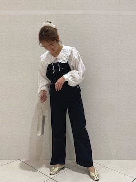 「黒デニム」｜「アイテム（オールインワン・サロペット）」を使った、tomoneさん（レディース・158cm）の冬コーディネート