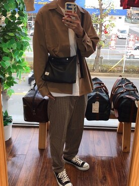 「niko and...（ニコアンド）のアイテム（PC・スマホグッズ/家電）」を使った、ayaさん（メンズ・176cm）の秋コーディネート