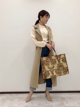 「ストレートデニム」｜「アイテム（トレンチコート）」を使った、mai＿Andemiuさん（レディース・163cm）の秋コーディネート