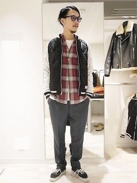 「アイテム（スラックス、その他）」を使った、tinyworldさん（メンズ・182cm）の冬コーディネート