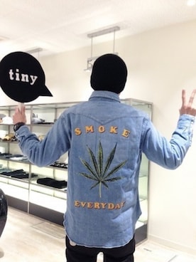 「バックプリント」｜tinyworldさん（メンズ・174cm）の冬コーディネート