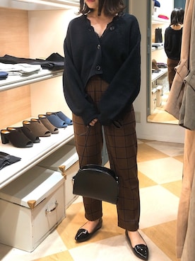 「ブラウン×ブラック」｜「アイテム（バッグ）」を使った、くすみんさん（レディース・153cm）の秋コーディネート