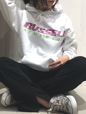 「Russell Athletic（ラッセルアスレティック）のアイテム（パーカー）」を使った、くすみんさん（レディース・153cm）の秋コーディネート