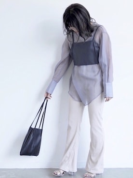 「flowriri（フロウリリ）のアイテム」を使った、くすみんさん（レディース・153cm）の春コーディネート