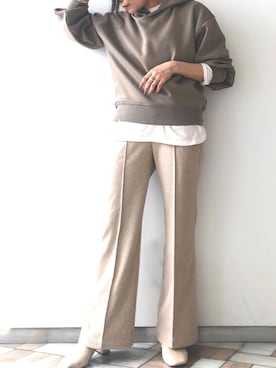 「アイテム（パーカー、グリーン系）」を使った、くすみんさん（レディース・153cm）の秋コーディネート