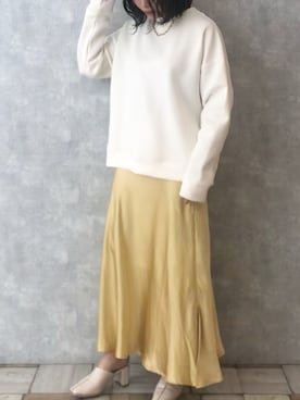 「イエロー」｜「アイテム（スウェット）」を使った、くすみんさん（レディース・153cm）の冬コーディネート