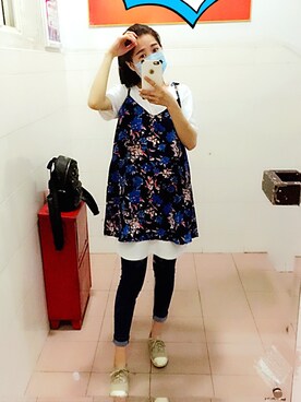 「iT（イット）のアイテム（パンツ）」を使った、我是有百宝箱的哆啦さん（レディース・164cm）の春コーディネート