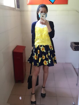 「Marc by Marc Jacobs（マークバイマークジェイコブス）のアイテム（サンダル）」を使った、我是有百宝箱的哆啦さん（レディース・164cm）の春コーディネート