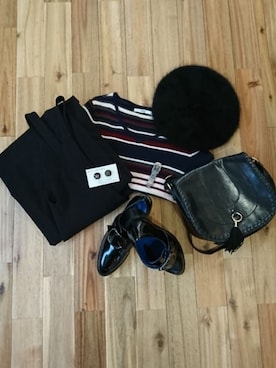 「VERSACE（ヴェルサーチ）のアイテム（アナログ腕時計）」を使った、na-lanさん（レディース・170cm）の秋コーディネート