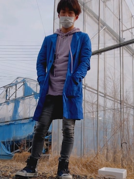 「春カラー」｜「アイテム（ステンカラーコート）」を使った、Keyさん（メンズ・175cm）の春コーディネート