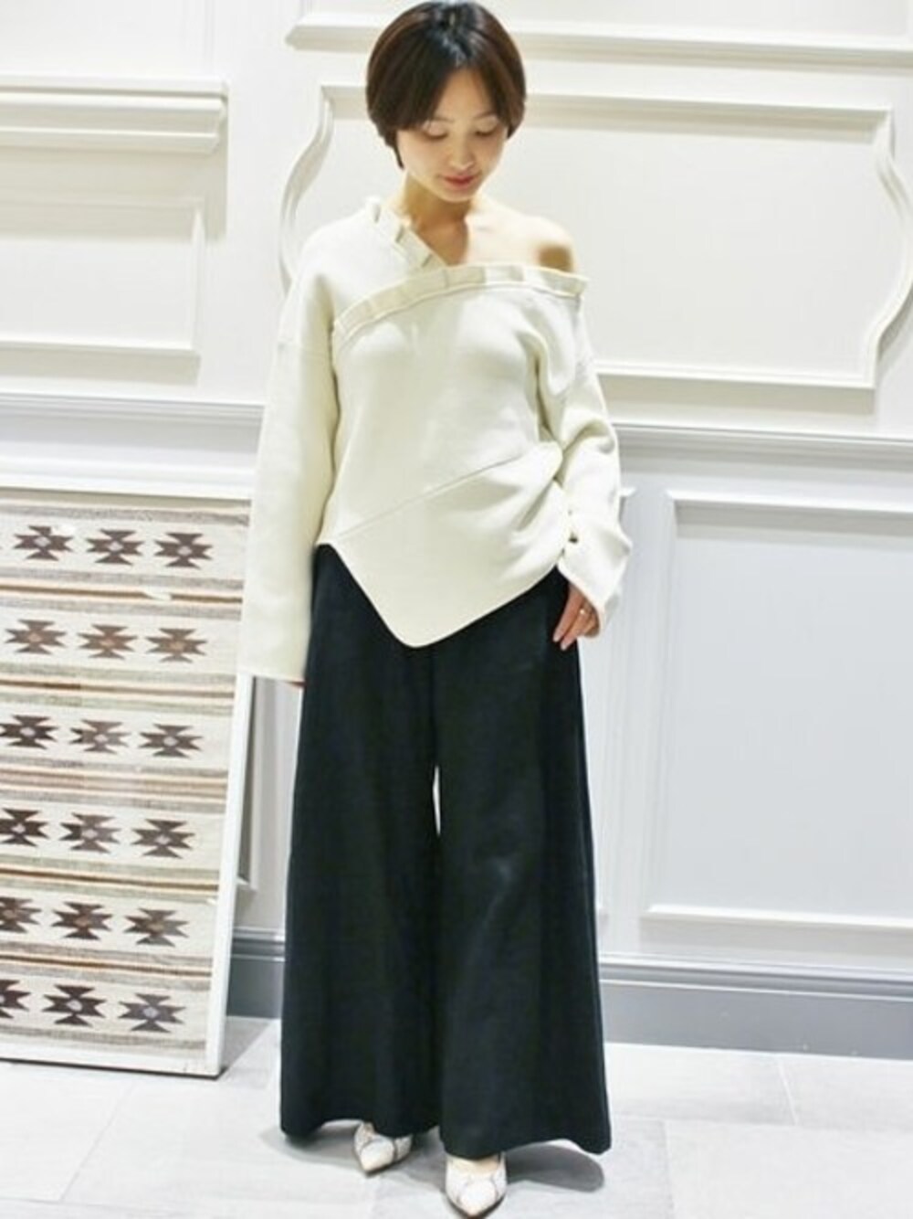 ゆーやん！！ELIN RUFFLE TRIM アシンメトリーニット ELIN（エリン）の「ELIN JERSEY RUFFLE TRIM アシンメトリーニット