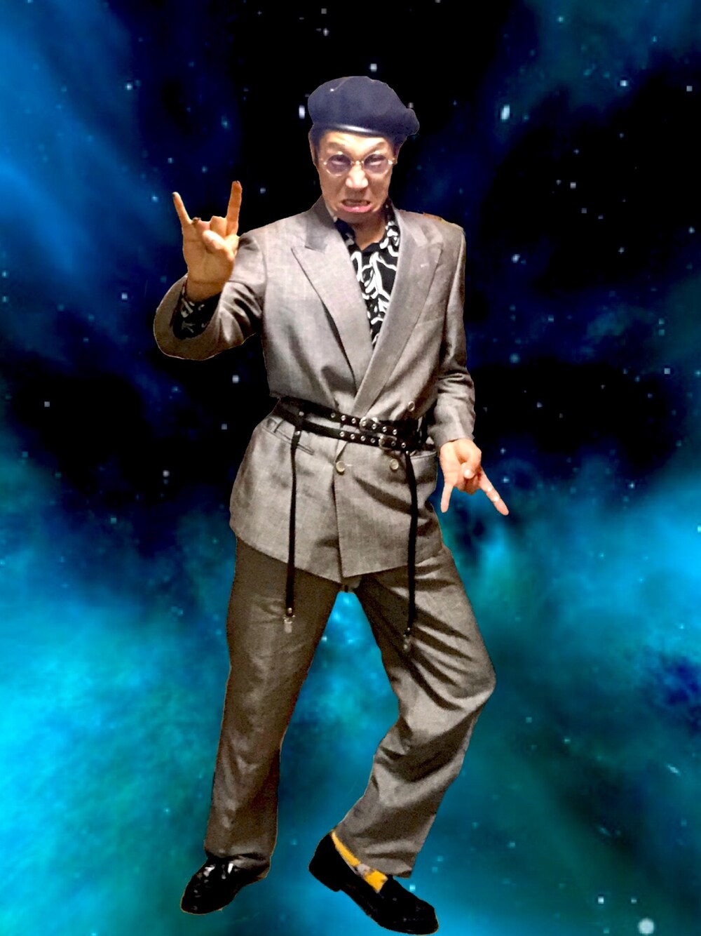 「秋コーデ、おしゃれさんと繋がりたい、40代ファッション、ハット、セットアップ、古着、古着好きな人と繋がりたい、古着MIX、古着コーデ」｜「Yves Saint Laurentのアイテム（テーラードジャケット、グレー系）」を使った、Shigeyoshi iwai さん（メンズ・173cm）の秋コーディネートの1枚目の写真