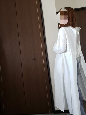 「サテンパンツ」｜「アイテム（シャツワンピース）」を使った、三毛猫みたらしさん（レディース・159cm）の夏コーディネート
