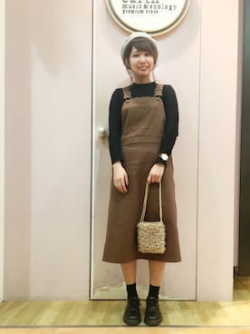「秋のブラウンスタイル」｜「アイテム（オールインワン・サロペット）」を使った、しずかさん（レディース・163cm）の秋コーディネート