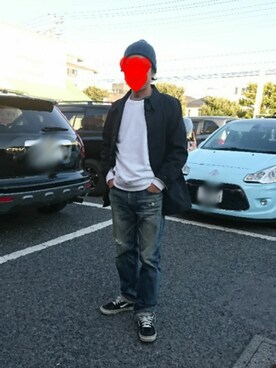 「リーバイス」｜「アイテム（ステンカラーコート）」を使った、SEさん（メンズ・177cm）の春コーディネート