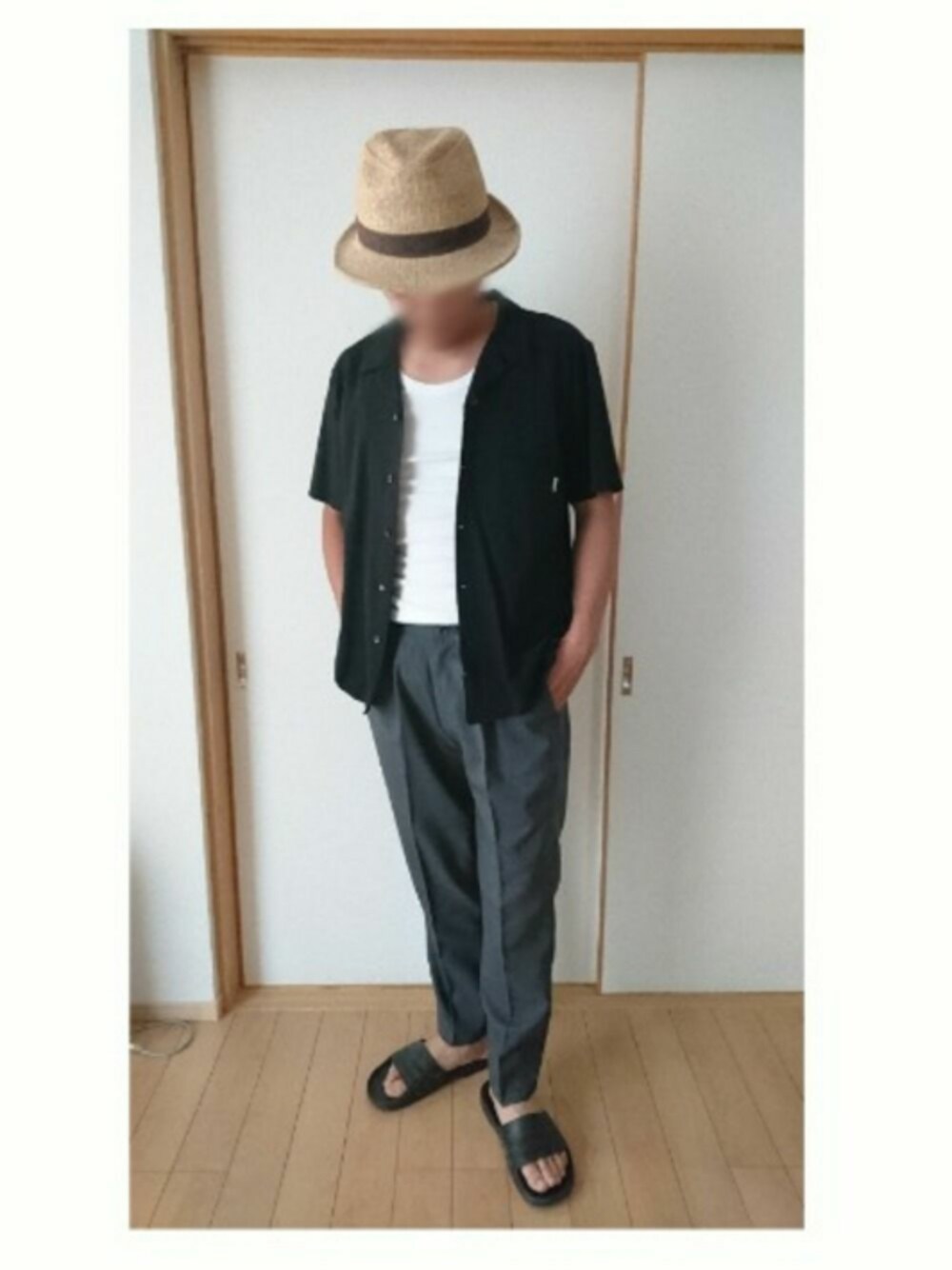 「おっさん、ルード、ストローハット、オープンカラーシャツ、スラックス、サンダル、シャツスタイル、大人カジュアル」｜「不明のストローハット（帽子、ベージュ系）」を使った、SEさん（メンズ・177cm）の春コーディネートの1枚目の写真