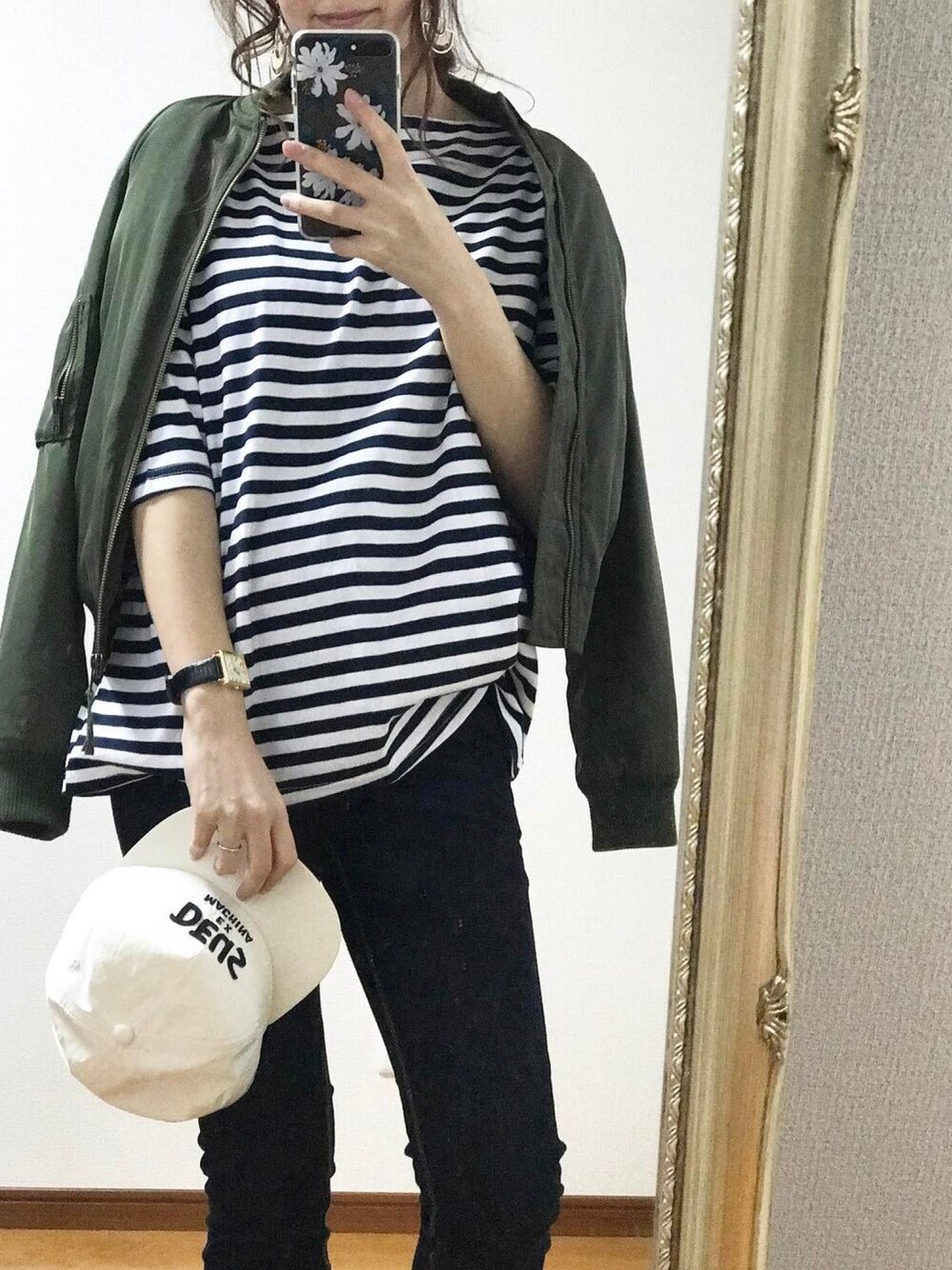「ボーダー、シンプル、妊婦、大人カジュアル、マタニティ、ボーダートップス、インディゴデニム、春コーデ、ママコーデ、マタニティコーデ」｜CHOCOAさん（レディース・160cm）の春コーディネートの1枚目の写真