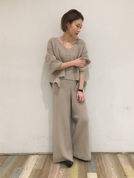 「ニットセットアップ」｜「アイテム（サロペット/オーバーオール）」を使った、JEANASIS 新宿ミロード店STAFFさん（レディース・158cm）の春コーディネート