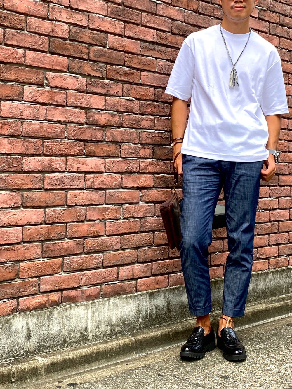 「UNIQLOのエアリズムコットンオーバーサイズTシャツ（5分袖）（Tシャツ/カットソー、ホワイト系）」を使った、湖太郎@商社ファッション男子さん（メンズ・177cm）の夏コーディネートの1枚目の写真