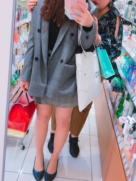 「GU（ジーユー）のアイテム（テーラードジャケット、グレー系）」を使った、mizukiさん（レディース・163cm）の秋コーディネート