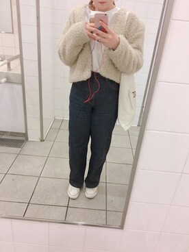 「UNIQLO（ユニクロ）のハイライズワイドストレートジーンズ（デニムパンツ）」を使った、mizukiさん（レディース・163cm）の春コーディネート