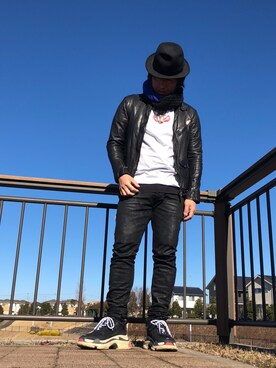 「MR.COMPLETELY（ミスターコンプリートリー）のアイテム」を使った、くすしんさん（メンズ・175cm）の冬コーディネート