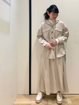 「OZOC（オゾック）のアイテム（スニーカー）」を使った、sumicaさん（レディース・157cm）の春コーディネート