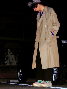 「BALENCIAGA」｜「アイテム（トレンチコート）」を使った、SASAKIさん（メンズ・173cm）の冬コーディネート