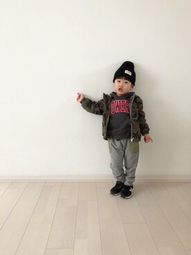 「BUDDY Lee（バディーリー）のアイテム（パンツ）」を使った、うーたん☁︎さん（キッズ・90cm）の冬コーディネート