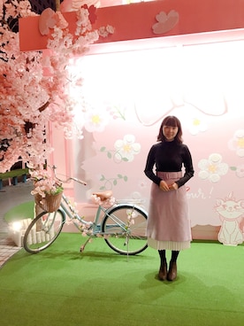 「REDYAZEL（レディアゼル）のベーシックタートルニット（ニット/セーター、ブラック系）」を使った、シュさん（レディース・156cm）の春コーディネート