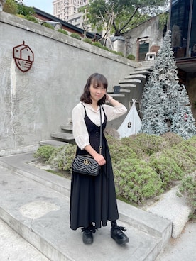 「snidel」｜「アイテム（ジャンパースカート）」を使った、シュさん（レディース・156cm）の春コーディネート