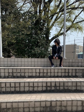 「リング」｜「アイテム（デニムジャケット）」を使った、たかさん（メンズ・179cm）の春コーディネート