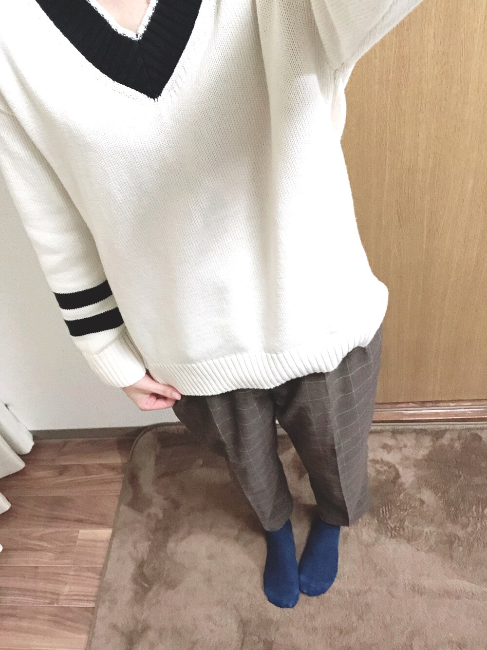 「秋冬コーデ、プチプラコーデ、おしゃれさんと繋がりたい、ブラウン、チェックパンツ」｜「GUのアイテム（ニット/セーター、ベージュ系）」を使った、リトルミーさん（レディース・167cm）の秋コーディネートの1枚目の写真