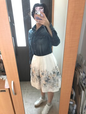 「ダンガリーシャツ」｜「アイテム（スカート）」を使った、まろんさん（レディース・160cm）の春コーディネート
