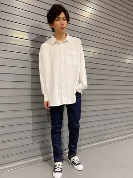 「WEGO（ウィゴー）のアイテム（スニーカー）」を使った、西村智也さん（メンズ・178cm）の秋コーディネート